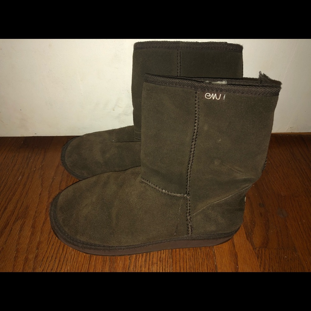 Suede emu boots